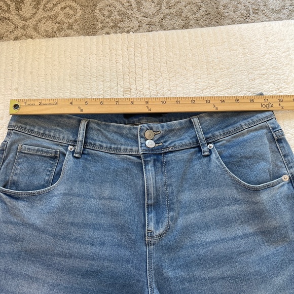 Hudson Los Angeles Jeans Women's Size 12 Blue Straight Leg Medium Wash - Picture 10 of 14